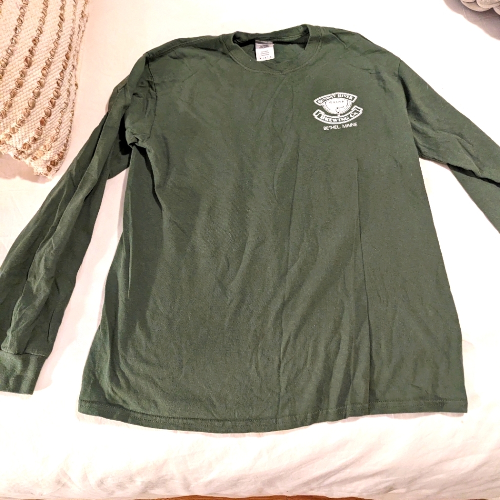 Sunday River long sleeve shirt, size M.